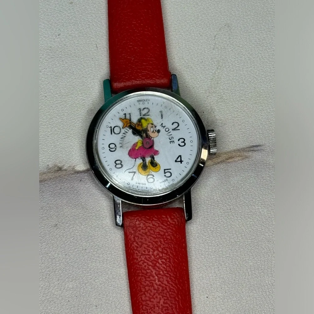 Vintage Wind Up Minnie Mouse Watch-WORKING​​